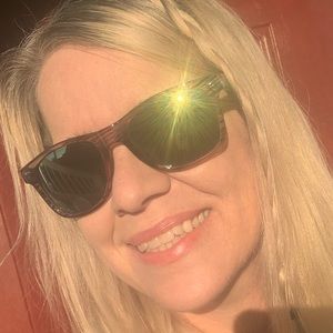 Meet your Posher, Tara